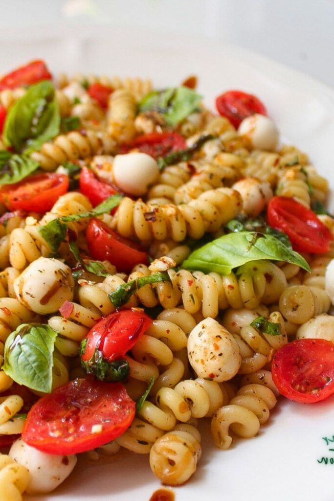How to Make Caprese Pasta Salad