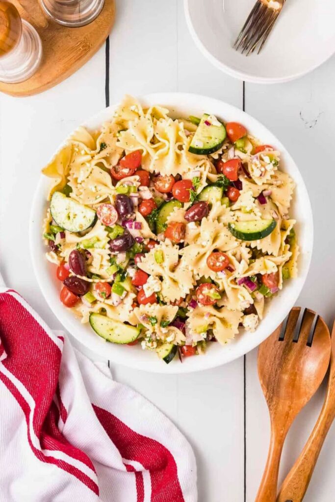 Why You'll Love This Greek Pasta Salad