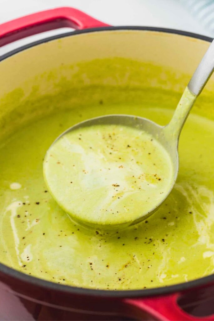 How to Make Chilled Zucchini Soup