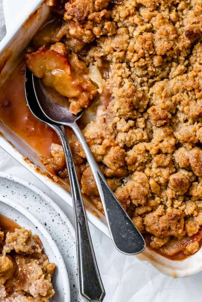How to Make the Ultimate Apple Crumble