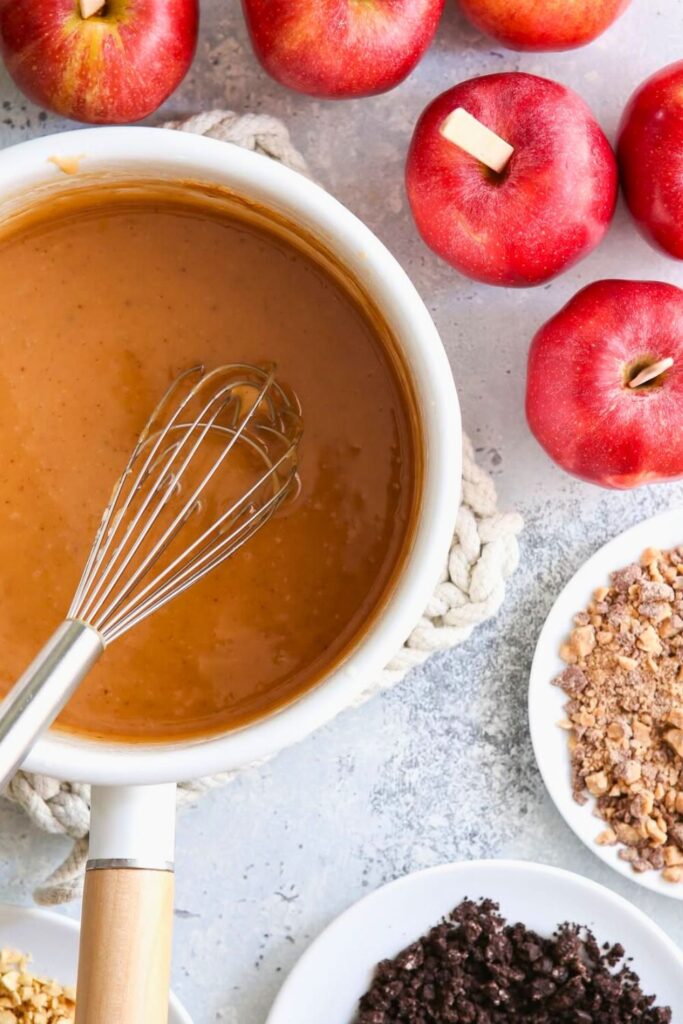 How to Make Homemade Caramel Apples