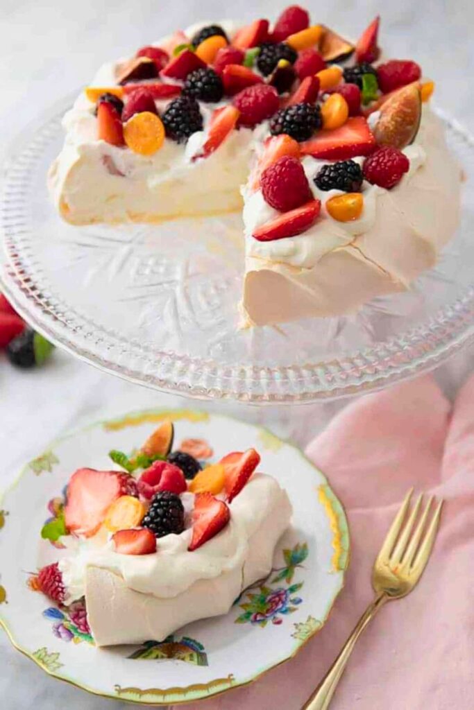 Serving Tips for Pavlova